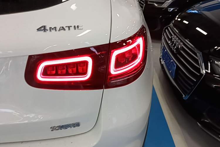 Used Mercedes-Benz GLC 2020 Facelift GLC 300 L 4MATIC Dynamic Edition Right Rear Taillight