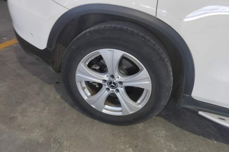 Used Mercedes-Benz GLC 2020 GLC 260 L 4MATIC Dynamic Model Right Rear Wheel Hub