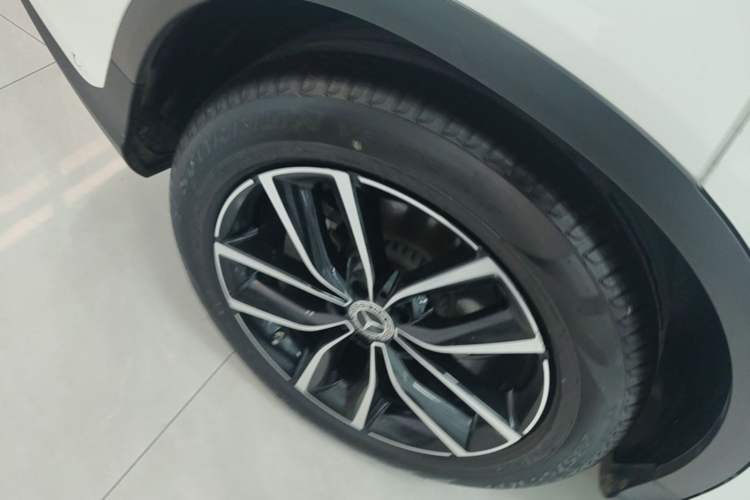 Used Mercedes-Benz GLC 2020 Facelift GLC 260 L 4MATIC Luxury Edition Right Rear Wheel Hub