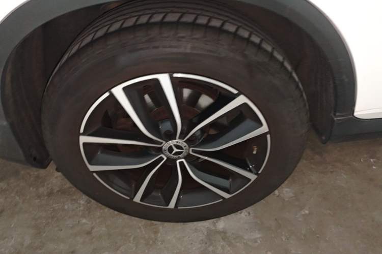 Used Mercedes-Benz GLC 2020 Facelift GLC 260 L 4MATIC Luxury Edition Right Rear Wheel Hub
