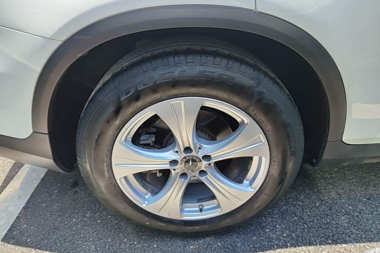 Used Mercedes-Benz GLC 2020 Facelifted GLC 260 L 4MATIC Dynamic Edition Right Rear Wheel Hub