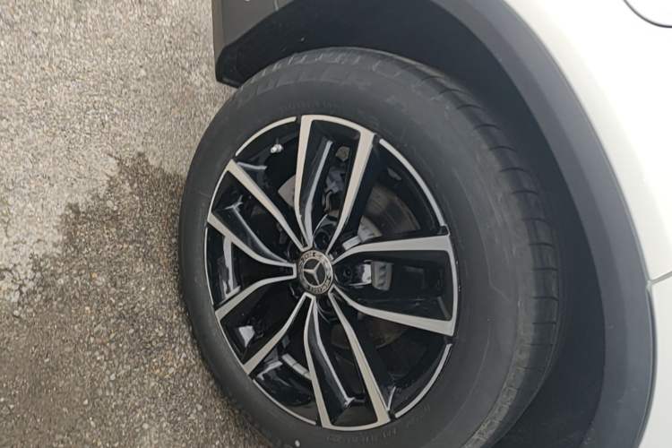 Used Mercedes-Benz GLC 2020 Facelift GLC 260 L 4MATIC Luxury Edition Right Rear Wheel Hub