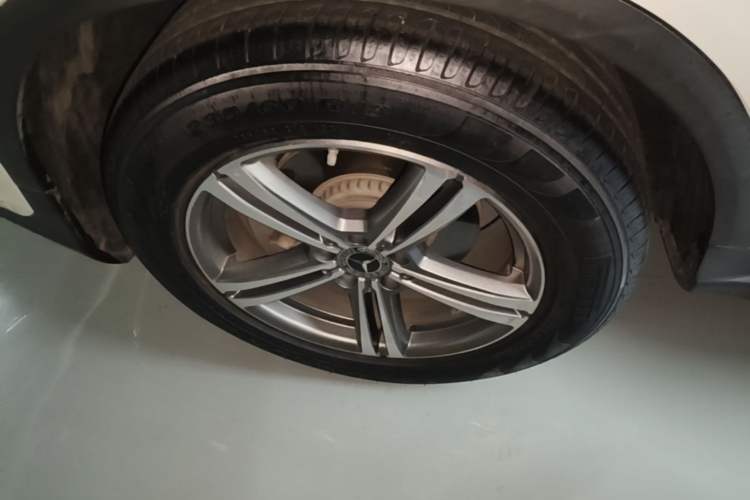 Used Mercedes-Benz GLC 2020 GLC 260 L 4MATIC Luxury Model Right Rear Wheel Hub