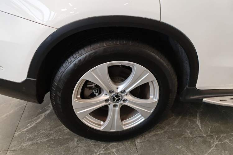 Used Mercedes-Benz GLC 2020 Facelifted GLC 260 L 4MATIC Dynamic Edition Right Rear Wheel Hub