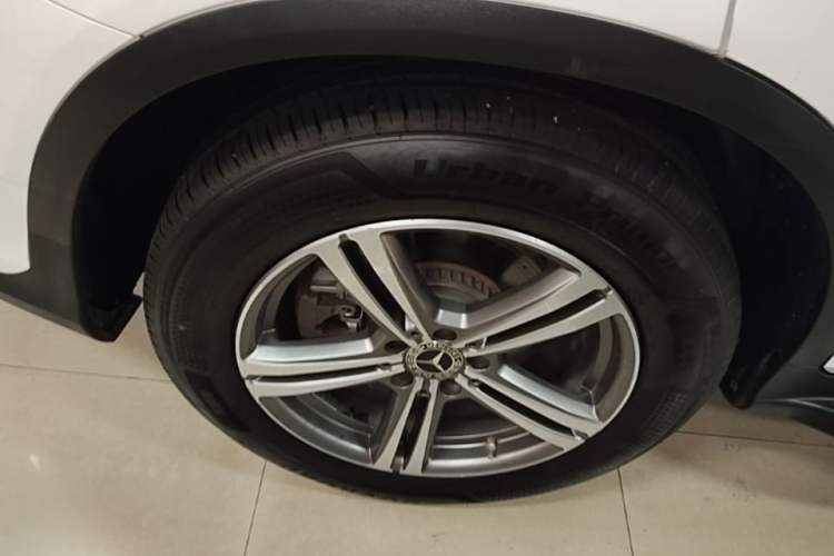 Used Mercedes-Benz GLC 2020 GLC 260 L 4MATIC Luxury Model Right Rear Wheel Hub