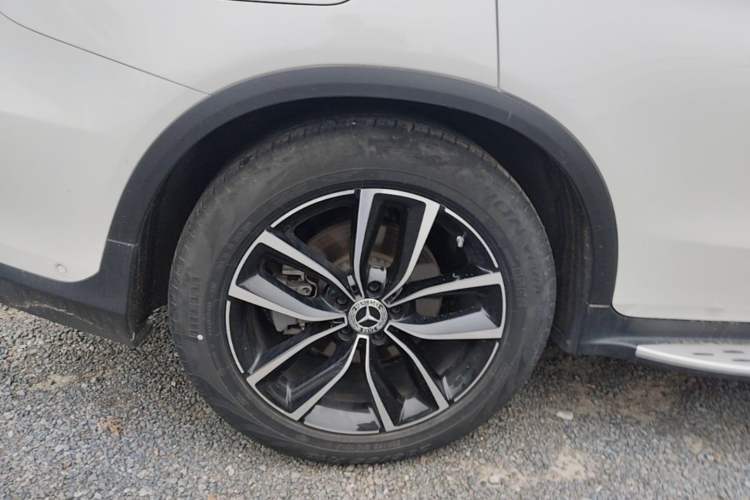 Used Mercedes-Benz GLC 2020 Facelift GLC 300 L 4MATIC Dynamic Edition Right Rear Wheel Hub