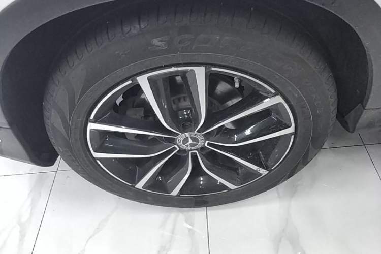 Used Mercedes-Benz GLC 2020 Facelifted GLC 300 L 4MATIC AMG-Line Right Rear Wheel Hub