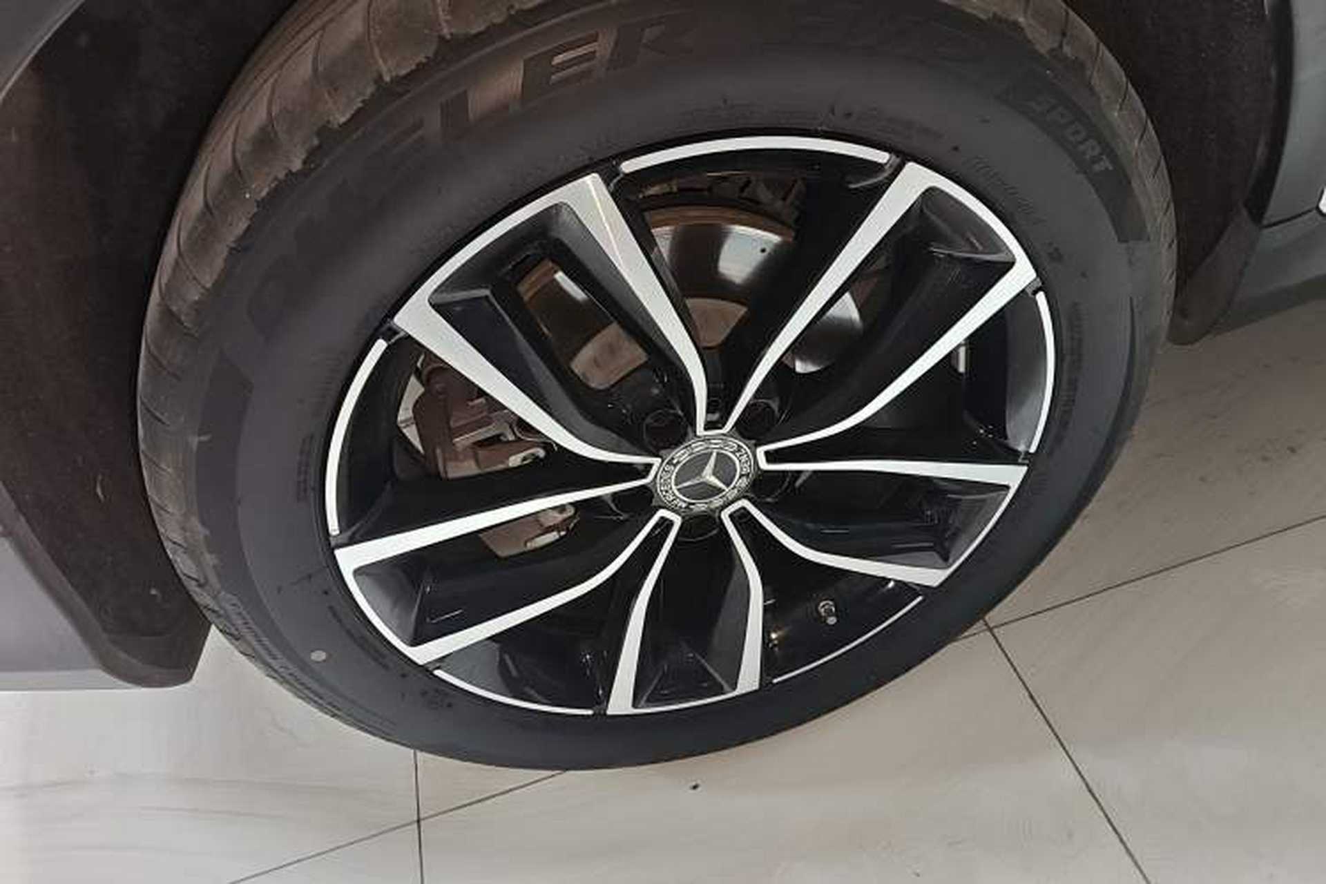 Used Mercedes-Benz GLC 2020 Facelift GLC 260 L 4MATIC Luxury Edition Right Rear Wheel Hub