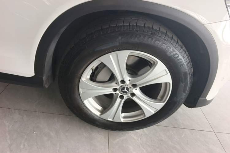 Used Mercedes-Benz GLC 2020 GLC 260 L 4MATIC Dynamic Model Right Rear Wheel Hub