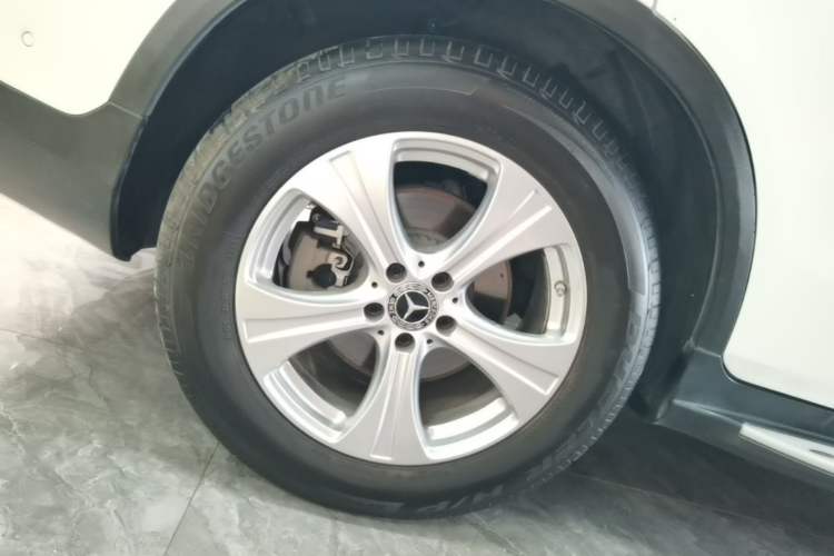 Used Mercedes-Benz GLC 2020 GLC 260 L 4MATIC Dynamic Model Right Rear Wheel Hub