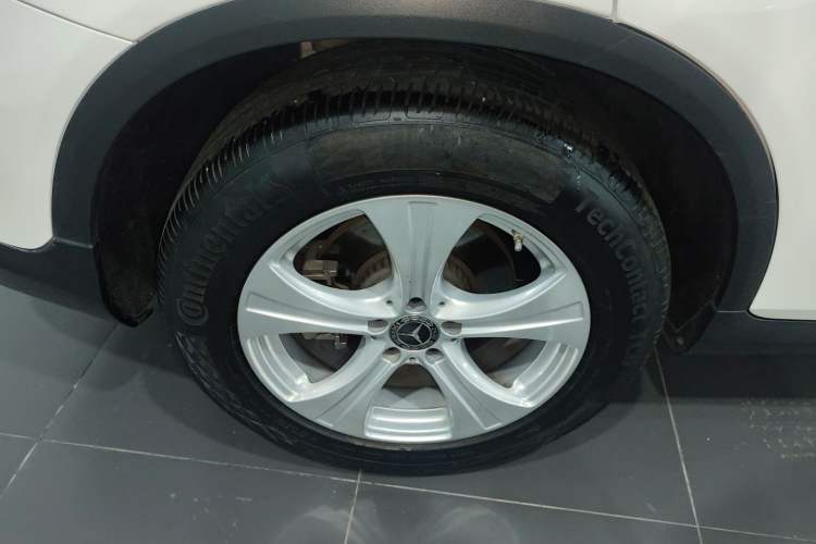 Used Mercedes-Benz GLC 2020 Facelifted GLC 260 L 4MATIC Dynamic Edition Right Rear Wheel Hub