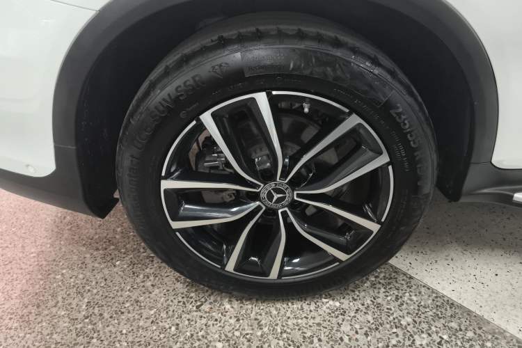 Used Mercedes-Benz GLC 2020 Facelift GLC 300 L 4MATIC Dynamic Edition Right Rear Wheel Hub