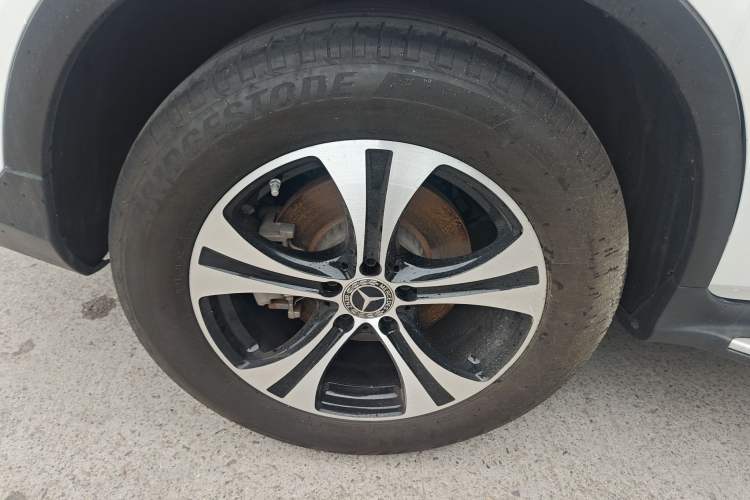 Used Mercedes-Benz GLC 2020 GLC 260 L 4MATIC Dynamic Model Right Rear Wheel Hub