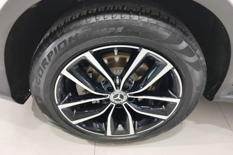 Used Mercedes-Benz GLC 2020 Facelift GLC 300 L 4MATIC Dynamic Edition Right Rear Wheel Hub
