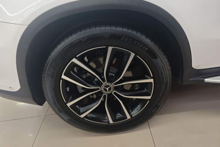 Used Mercedes-Benz GLC 2020 GLC 300 L 4MATIC Dynamic Edition Right Rear Wheel Hub