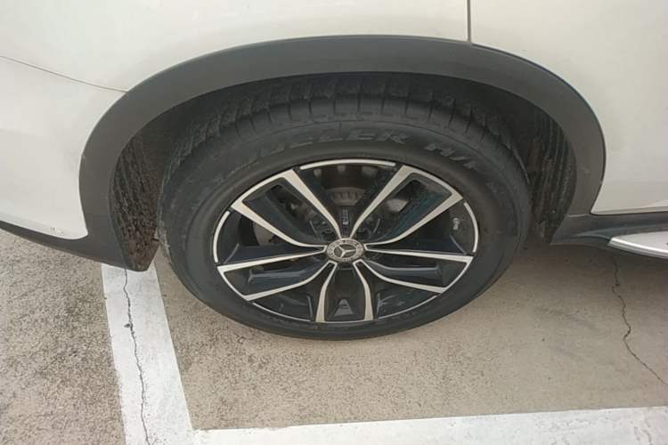 Used Mercedes-Benz GLC 2020 Facelift GLC 300 L 4MATIC Dynamic Edition Right Rear Wheel Hub