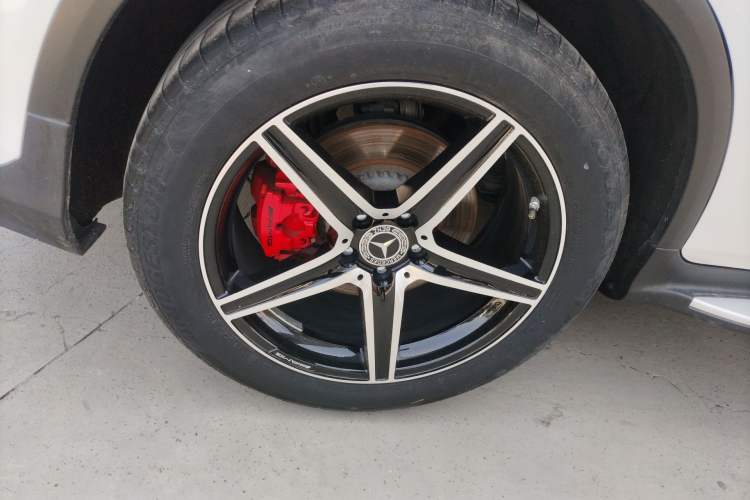 Used Mercedes-Benz GLC 2020 Facelift GLC 300 L 4MATIC Dynamic Edition Right Rear Wheel Hub