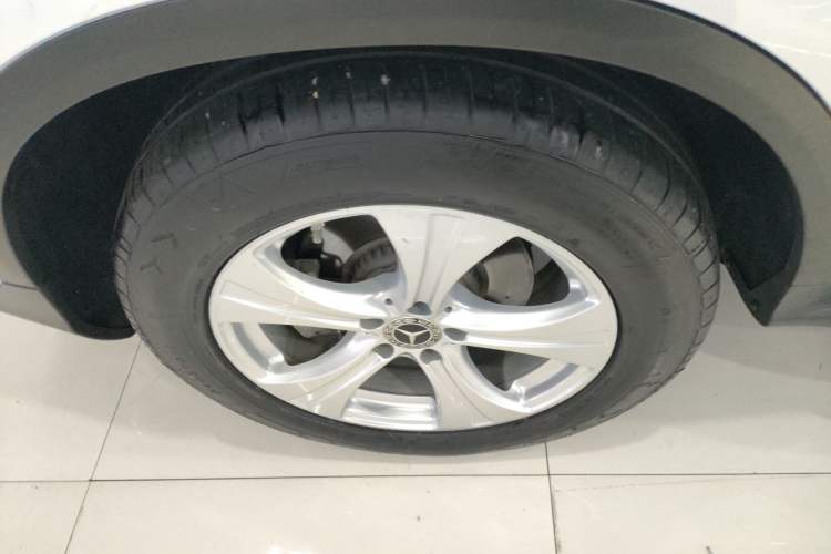 Used Mercedes-Benz GLC 2020 Facelifted GLC 260 L 4MATIC Dynamic Edition Right Rear Wheel Hub