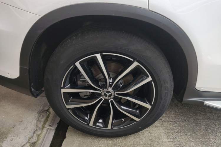 Used Mercedes-Benz GLC 2020 Facelift GLC 300 L 4MATIC Dynamic Edition Right Rear Wheel Hub