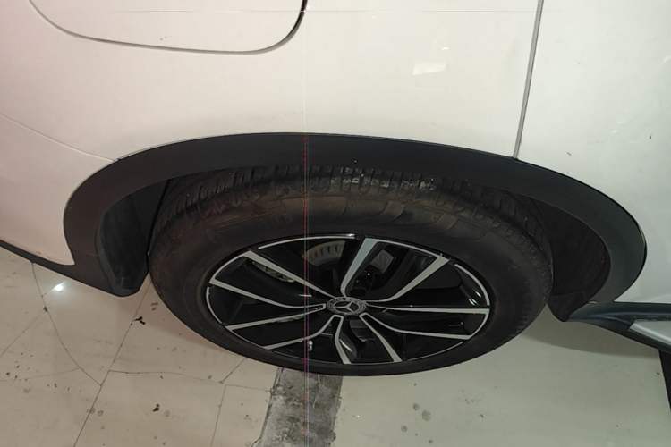 Used Mercedes-Benz GLC 2020 Facelift GLC 260 L 4MATIC Luxury Edition Right Rear Wheel Hub