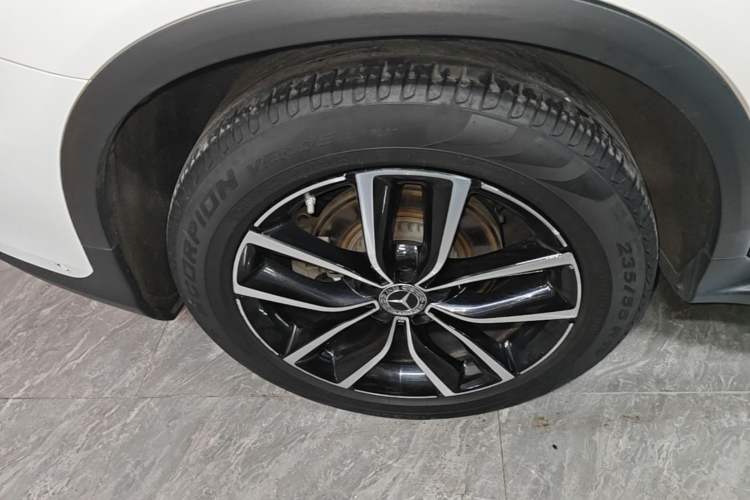 Used Mercedes-Benz GLC 2020 Facelift GLC 300 L 4MATIC Dynamic Edition Right Rear Wheel Hub