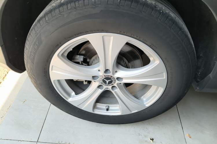 Used Mercedes-Benz GLC 2020 Facelifted GLC 260 L 4MATIC Dynamic Edition Right Rear Wheel Hub