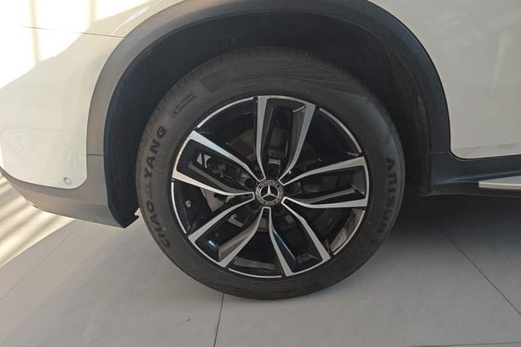 Used Mercedes-Benz GLC 2020 GLC 300 L 4MATIC Dynamic Edition Right Rear Wheel Hub