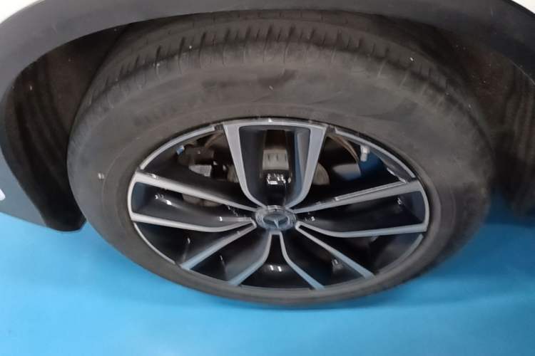 Used Mercedes-Benz GLC 2020 Facelift GLC 300 L 4MATIC Dynamic Edition Right Rear Wheel Hub