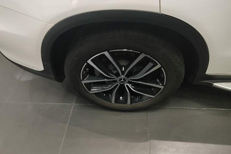 Used Mercedes-Benz GLC 2020 Facelift GLC 300 L 4MATIC Dynamic Edition Right Rear Wheel Hub