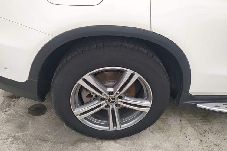 Used Mercedes-Benz GLC 2020 Facelifted GLC 260 L 4MATIC Dynamic Edition Right Rear Wheel Hub