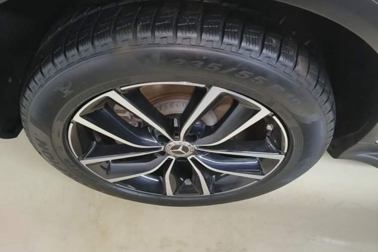 Used Mercedes-Benz GLC 2020 Facelift GLC 300 L 4MATIC Dynamic Edition Right Rear Wheel Hub