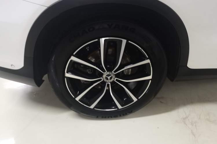 Used Mercedes-Benz GLC 2020 Facelift GLC 260 L 4MATIC Luxury Edition Right Rear Wheel Hub