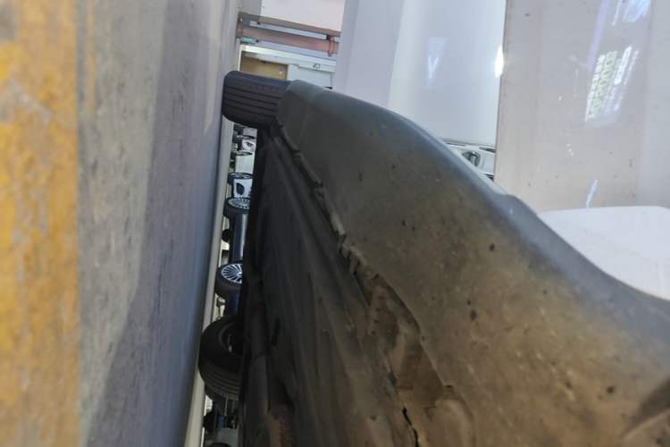 Used Mercedes-Benz GLC 2020 GLC 260 L 4MATIC Dynamic Model Right Side Sill