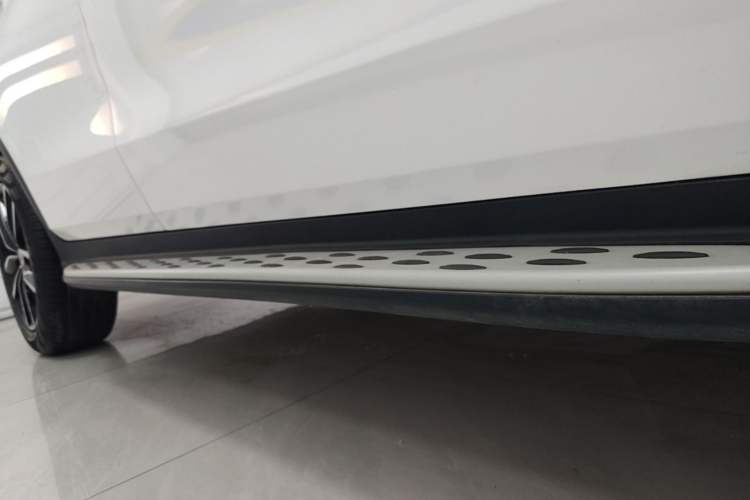 Used Mercedes-Benz GLC 2020 Facelift GLC 260 L 4MATIC Luxury Edition Right Side Sill