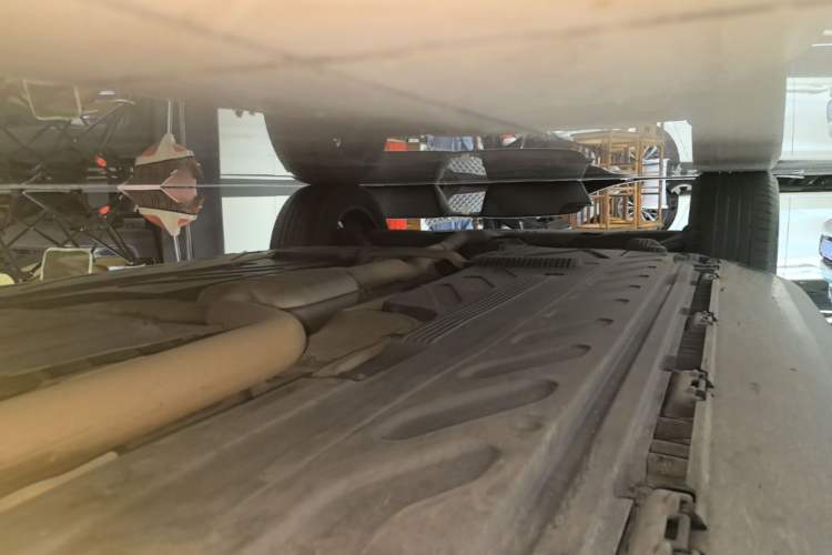 Used Mercedes-Benz GLC 2020 GLC 300 L 4MATIC Dynamic Edition Right Side Sill