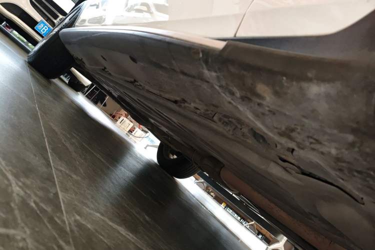 Used Mercedes-Benz GLC 2020 Facelifted GLC 260 L 4MATIC Dynamic Edition Right Side Sill
