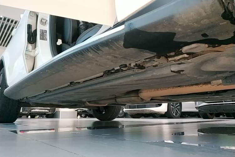 Used Mercedes-Benz GLC 2020 GLC 300 L 4MATIC Dynamic Edition Right Side Sill