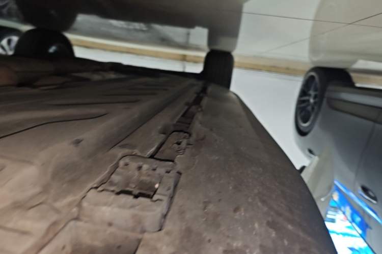 Used Mercedes-Benz GLC 2020 GLC 260 L 4MATIC Dynamic Model Right Side Sill