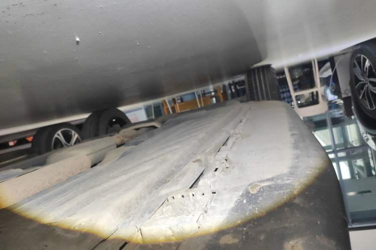 Used Mercedes-Benz GLC 2020 GLC 300 L 4MATIC Dynamic Edition Right Side Sill