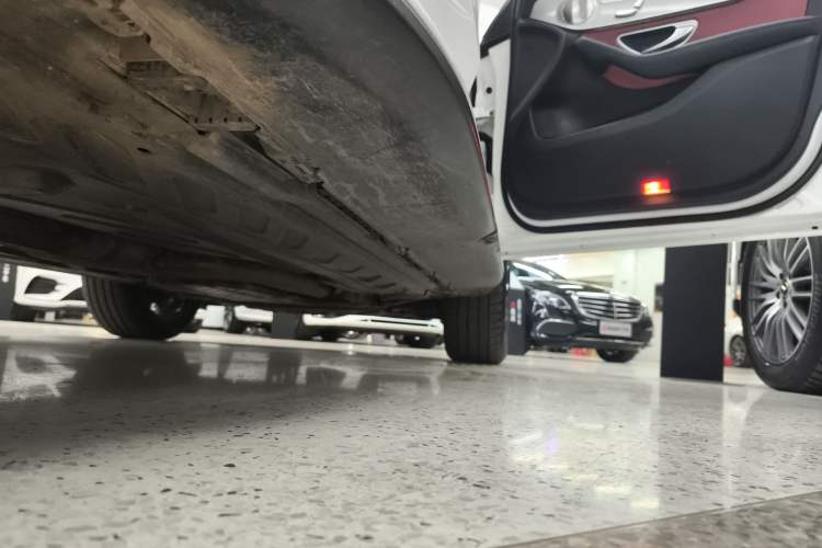 Used Mercedes-Benz GLC 2020 Facelift GLC 300 L 4MATIC Dynamic Edition Right Side Sill