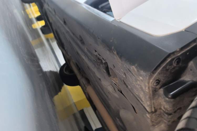Used Mercedes-Benz GLC 2020 Facelifted GLC 260 L 4MATIC Dynamic Edition Right Side Sill