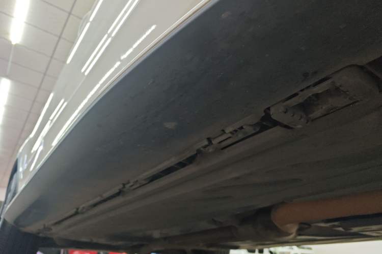 Used Mercedes-Benz GLC 2020 GLC 300 L 4MATIC Dynamic Edition Right Side Sill