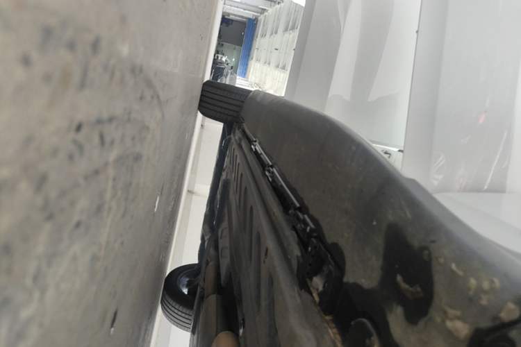 Used Mercedes-Benz GLC 2020 GLC 300 L 4MATIC Dynamic Edition Right Side Sill