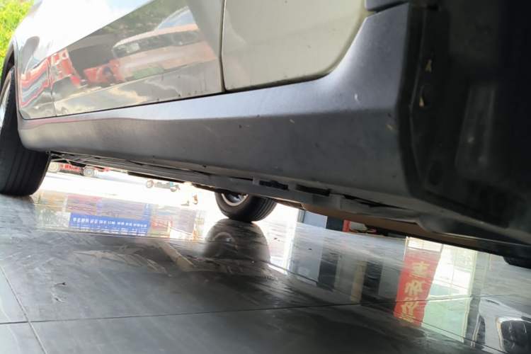 Used Mercedes-Benz GLC 2020 Facelifted GLC 260 L 4MATIC Dynamic Edition Right Side Sill