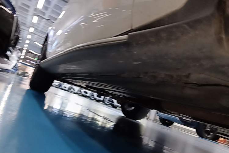 Used Mercedes-Benz GLC 2020 Facelift GLC 300 L 4MATIC Dynamic Edition Right Side Sill