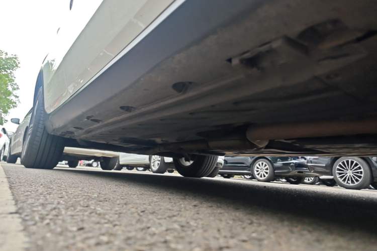 Used Mercedes-Benz GLC 2020 GLC 260 L 4MATIC Luxury Model Right Side Sill