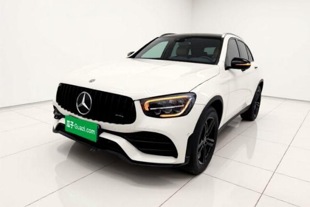 Ojetý Mercedes-Benz GLC 2020 GLC 260 L 4MATIC Luxury Model