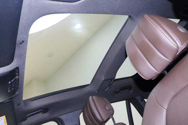 Used Mercedes-Benz GLC 2020 Facelifted GLC 300 L 4MATIC Luxury Edition Roof
