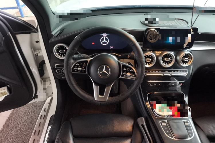 Used Mercedes-Benz GLC 2020 Facelifted GLC 260 L 4MATIC Dynamic Edition Steering Wheel