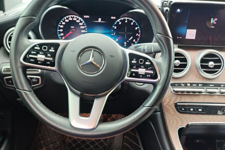 Used Mercedes-Benz GLC 2020 GLC 300 L 4MATIC Dynamic Edition Steering Wheel